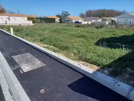 vente terrain 313 m² à saujon (17600)  69 000 €
