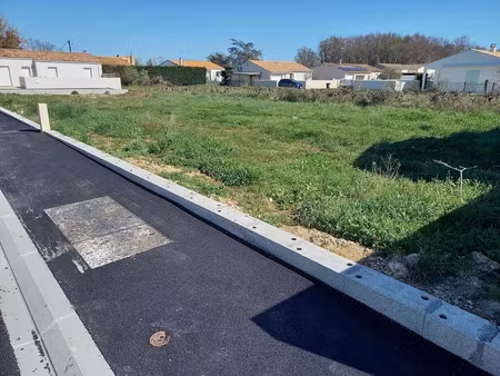 vente terrain 314 m² à saujon (17600)  72 500 €