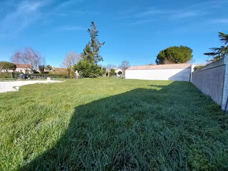vente terrain 428 m² à saujon (17600)  70 000 €