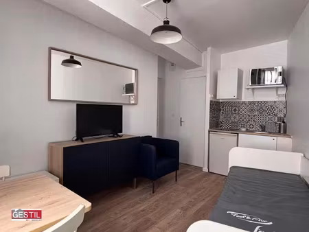 location meublée appartement 1 pièce 15.02 m² à pontoise (95000)  535 €