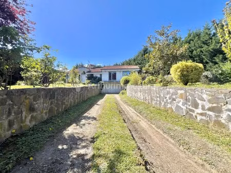 maison de 117 m²  4 chambres  garage et jardin