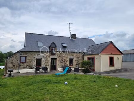 maison en pierre de 140 m² à plouguenast