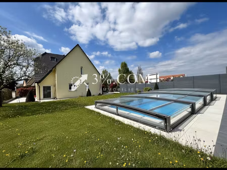 3%com très belle maison 5 chambres avec piscine sur 8 50 are