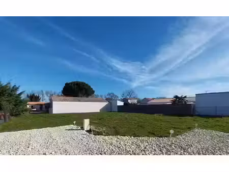 vente terrain 513 m² à saujon (17600)  84 000 €