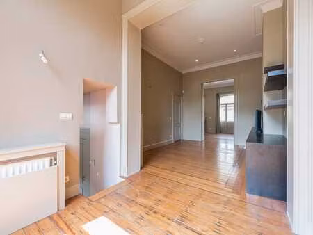 ixelles - appartement de charme 65m² + terrasse sud