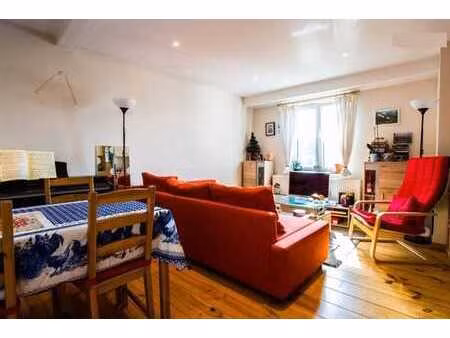 mérode- bel appartement meuble une chambre