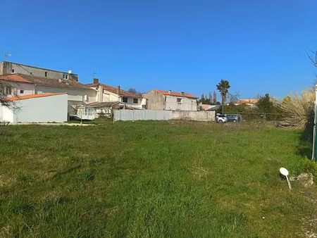 vente terrain 413 m² à breuillet (17920)  126 680 €