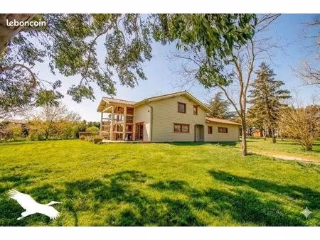 maison en bois 6 pièces 258 m²