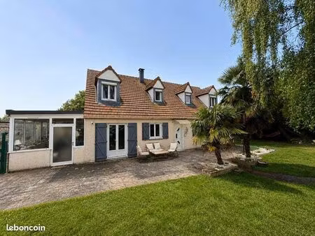 maison 9 pièces 158 m²
