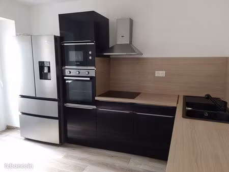 appartement t4 rénové avec terrasse – 75 m² – villemoustaussou