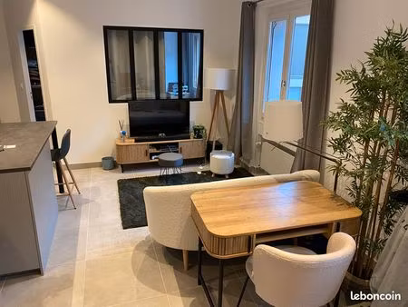 t2 - 41 m² meublé - lyon 1er arrondissement quai de saône