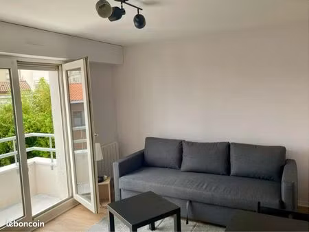 location - studio 20m carré - bordeaux