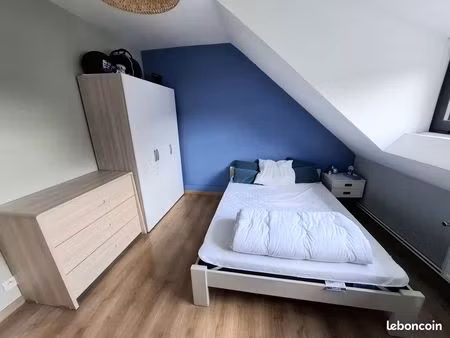 chambre meublée
