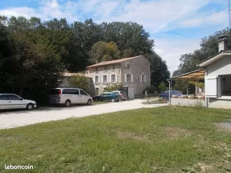 studio 29m2 dans moulin