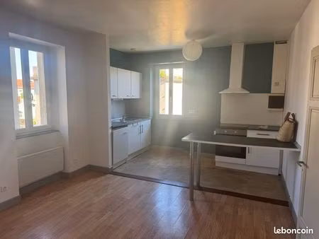 appartement centre ville saix