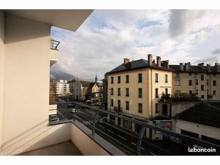 appartement 3 pièces 69 m²