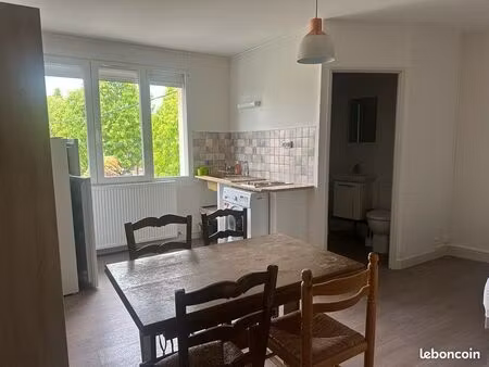 studio meuble