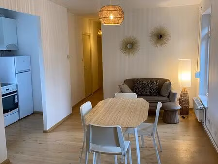 location appartement meublé - t3 centre ville