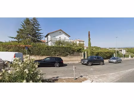 vente locaux professionnels à manosque (04100)  338 000 €