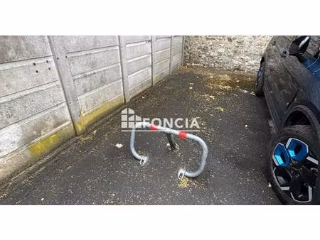 opportunité à saisir : parking aérien sécurisé à vendre dans la résidence recherchée du pa