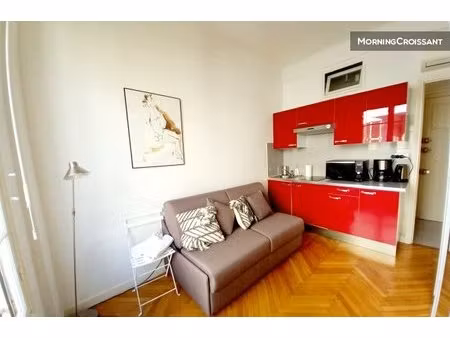 joli studio dans le carré d'or