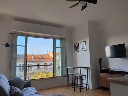 beau studio à louer - nice libération