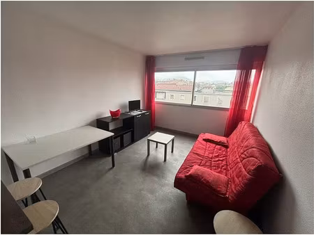 location meublée appartement 1 pièce 25 m² à ales (30100)  525 €