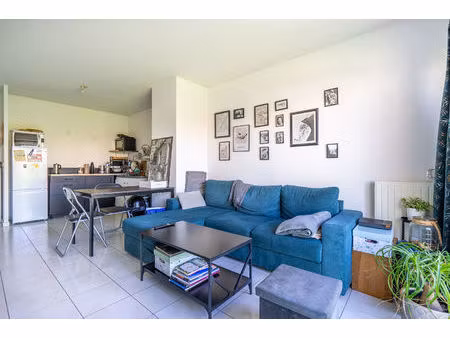 bordeaux chartrons - appartement t3 62m2 avec terrasse et parking