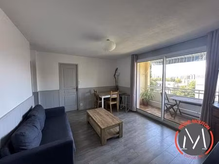 10 av de menival bat 3c