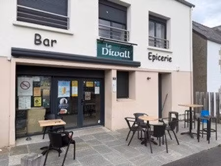vente commerce 130 m² plougar (29440)