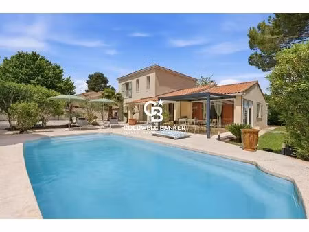 élégante villa de 165 m² avec piscine à pignan