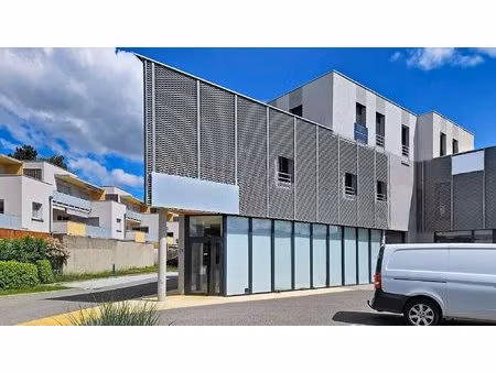 vente local professionnel avec locataire en place