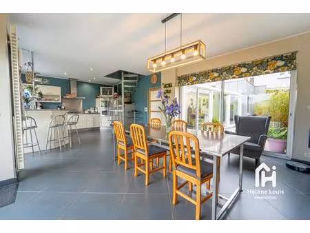 maison bourgeoise - 6 chambres - jardin - stationnements