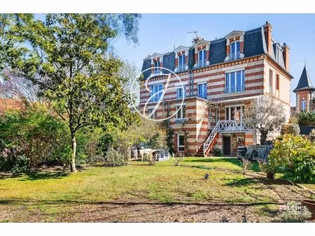 nanterre – centre / rer – maison de maître à vendre - 181.93 m² habitables (245.78 m² au s
