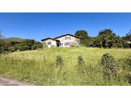 maison à rénover au calme avec vue rhune
