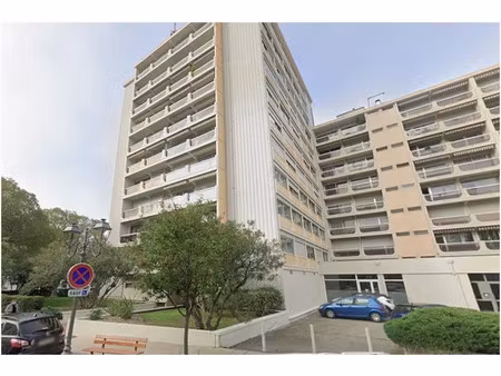 location appartement 4 pièces 85 m² à ales (30100)  978 €