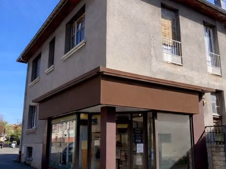 immeuble 160 m² bourogne