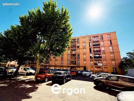 appartement 3 pièces 53 m²