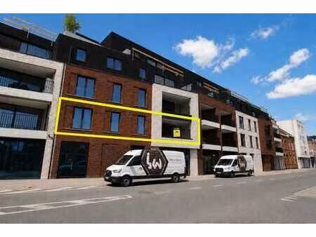 nieuwbouwappartement met 2 slaapkamers & terras in centru...