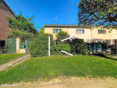 maison 3 pièces 82 m²