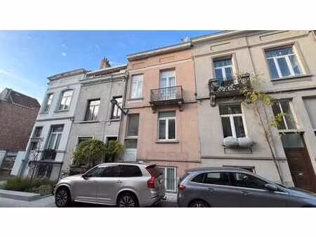 maison unifamiliale idéalement située !