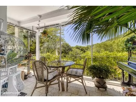maison 6 pièces 250 m²