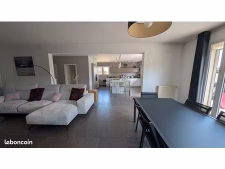 maison entièrement rénovée 7 chambres