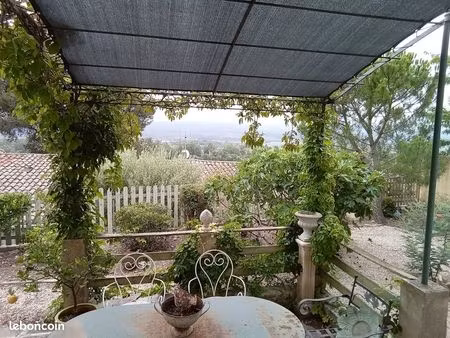 particulier vend maison jardin avec très belle vue dans l’aude