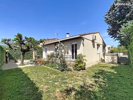 villa 5 pièces 83 m²