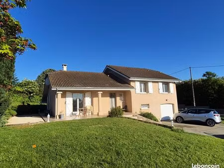 maison 5p 104m² - vue dégagée  piscine  terrain 1382m² - st andré le gaz