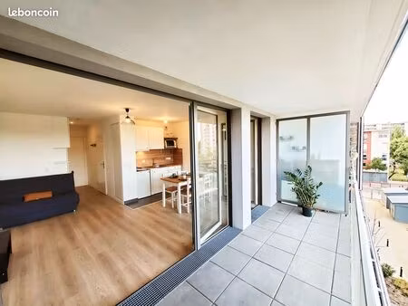 studio meublé 27m2 + terrasse 6m2