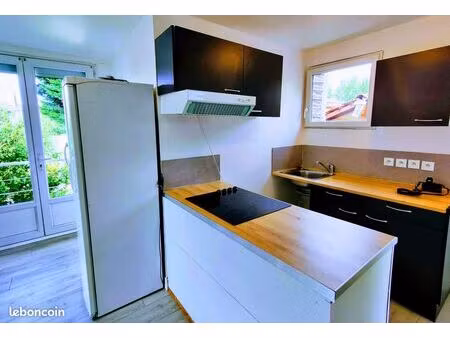 duplex t2 meublé avec parking privé
