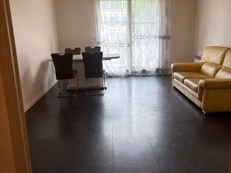 très bel appartement 65 m²melun centre 7 min gare