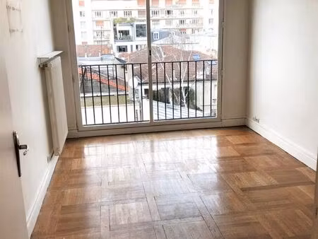 studio 1 pièce 22 m²